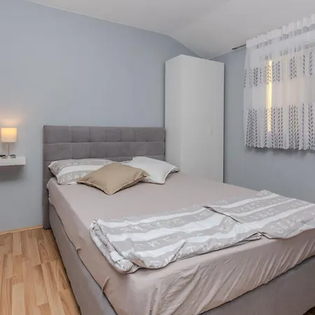 Apartament Mahnet