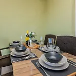 Mahnet Apartman *