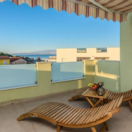 Mahnet Apartment
