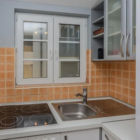 Mahnet Apartment *