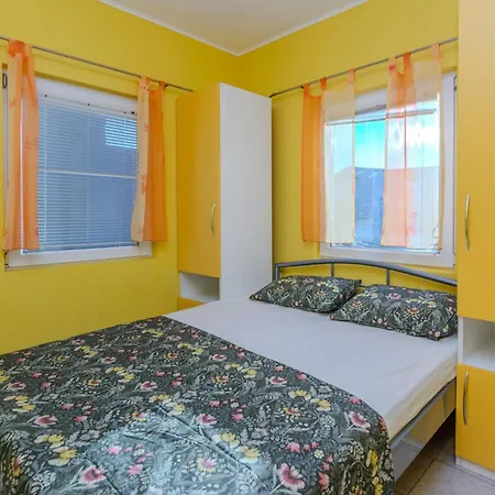 Mahnet Apartment