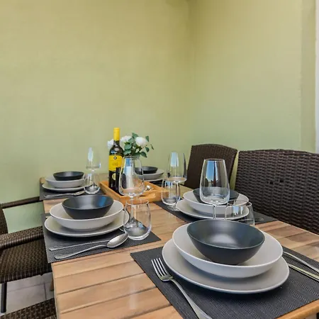 Mahnet Apartment *