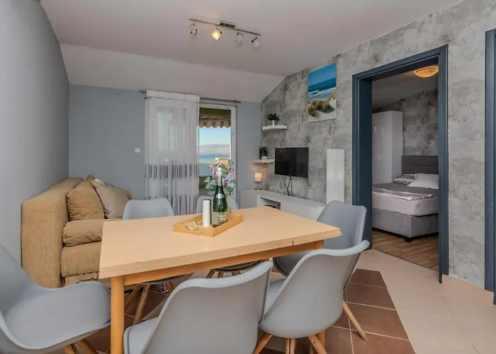 Mahnet Apartment Vir